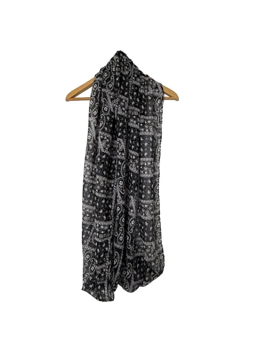 Soothers Black & White Infinity Scarf  One Size 22in x 64in 100% Polyester